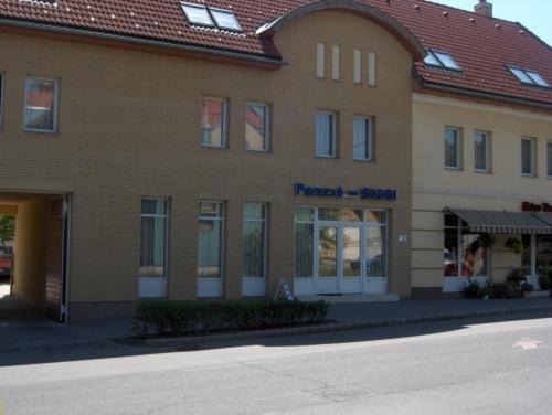 Panzio Sissi Hotell Gödöllő Exteriör bild