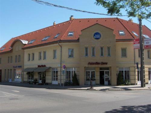 Panzio Sissi Hotell Gödöllő Exteriör bild